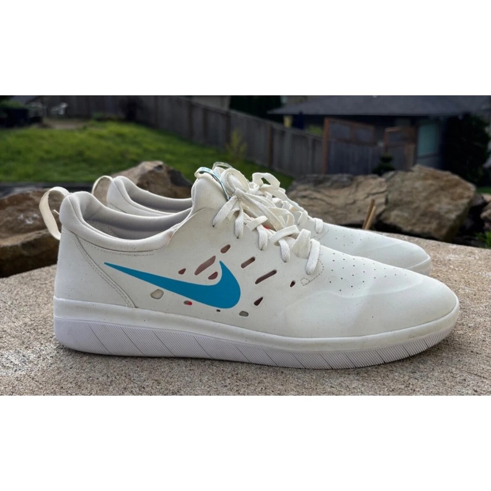 Nike SB Nyjah Summit White Light Blue Fury Mens Size 12 Sneakers AA4272-101
